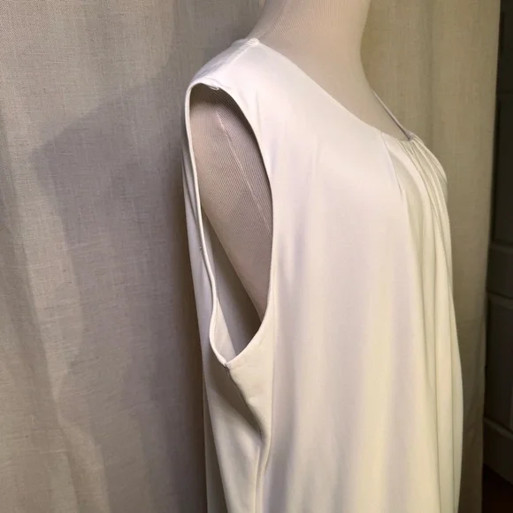 ROZ & ALI SLEEVELESS BLOUSE woman’s size 2X White Pleated Neckline Double Lined - Picture 5 of 10